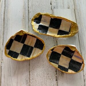 Handcrafted Mackenzie Childs inspired seashell jewelry / trinket holders.
